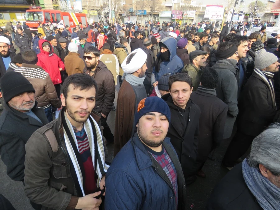 شرکت اساتید، کارکنان و دانشجومعلّمان پردیس علّامه طباطبایی اردبیل در راه پیمایی شکوهمند 22 بهمن 4