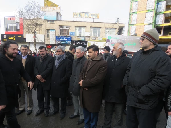 شرکت اساتید، کارکنان و دانشجومعلّمان پردیس علّامه طباطبایی اردبیل در راه پیمایی شکوهمند 22 بهمن 6
