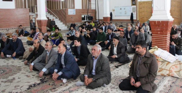 شرکت دانشجومعلّمان در آیین معنوی و پرفیض اعتکاف 2