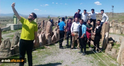 به همّت کانون ایران گردی و مسؤولان پردیس علّامه طباطبایی:

بازدید دانشجومعلّمان پردیس علّامه طباطبایی از محوطه ی باستانی شهر یری مشگین شهر