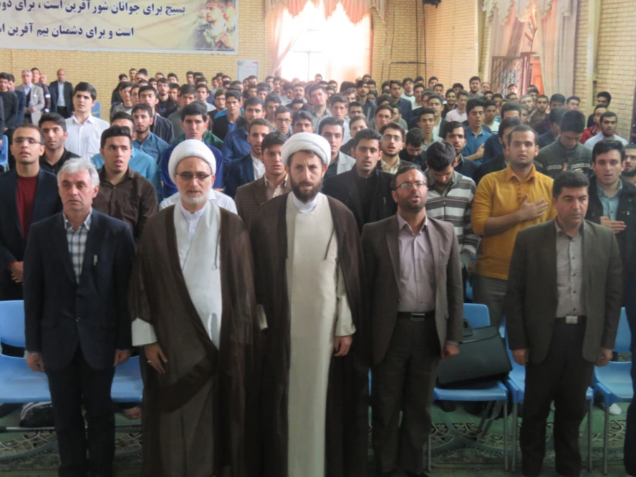 حجّه الاسلام محمّدتقی مبشّری مدیر گروه معارف اسلامیِ نهاد نمایندگی مقام معظّم رهبری در دانشگاه های کشور در جمع دانشجومعلّمان پردیس علّامه طباطبایی و واحد تابعه آزادگان نیر دانشگاه فرهنگیان استان اردبیل:

 "بصیرت و وفاداری (وفای به عهد)" از اجزاء جدایی ن