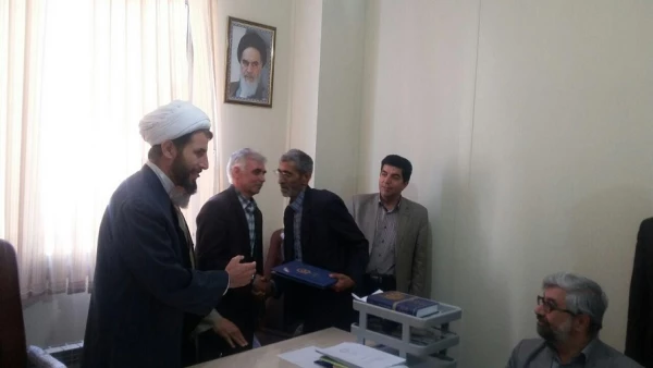 تجلیل از جانباز سر افراز 8 سال دفاع مقدس در پردیس علامه طباطبایی اردبیل 3