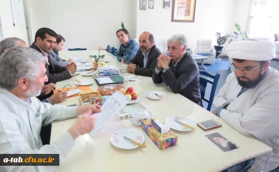 به مناسبت دهه ی کرامت و میلاد باسعادت حضرت معصومه (س):

برگزاری جلسه ی مشترک سرپرست مدیریت امور پردیس های دانشگاه فرهنگیان استان اردبیل با مسؤول ستاد اقامه ی نماز استان