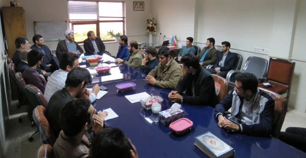 دیدار جمعی از دانشجومعلمان پردیس علامه طباطبایی و کارکنان دانشگاه فرهنگیان اردبیل با رئیس دفاتر نهاد نمایندگی مقام معظم رهبری در دانشگاه های استان اردبیل 3