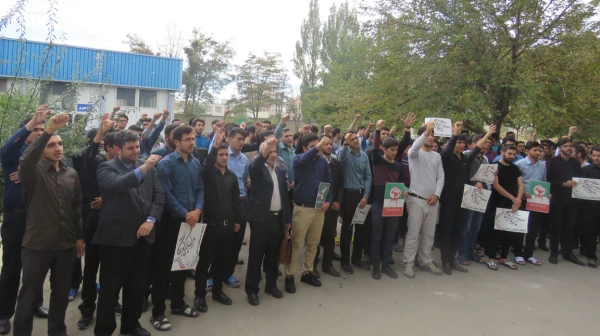 تجمع دانشجومعلمان دانشگاه فرهنگیان اردبیل در اعتراض به سخنان سخیف رییس جمهور آمریکا 3