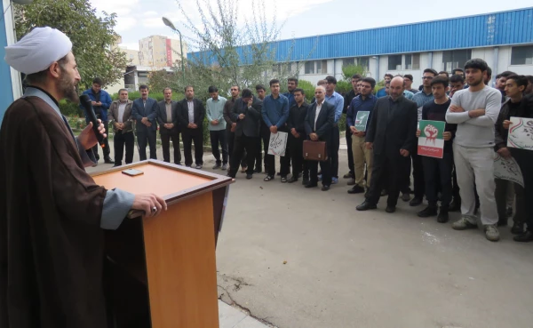 تجمع دانشجومعلمان دانشگاه فرهنگیان اردبیل در اعتراض به سخنان سخیف رییس جمهور آمریکا 7