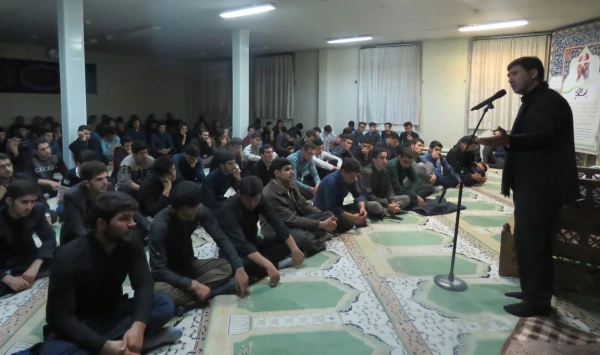 به مناسبت شهادت حضرت امام سجاد (ع) در پردیس علامه طباطبایی برگزار شد:

مراسم پرفیض زیارت عاشورا وعزاداری حضرت امام حسین (ع) و یاران باوفایش 9