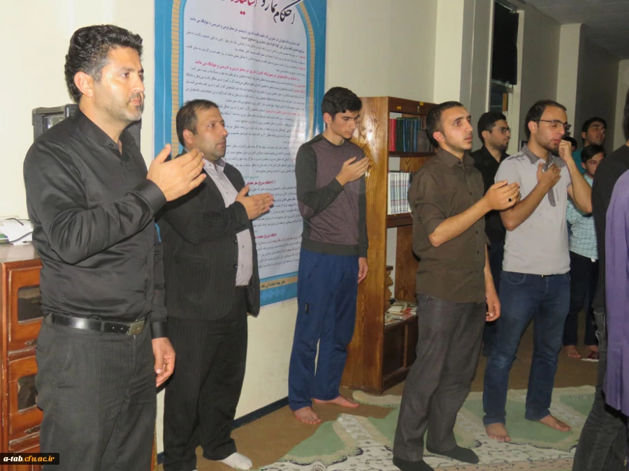 به مناسبت شهادت حضرت امام سجاد (ع) در پردیس علامه طباطبایی برگزار شد:

مراسم پرفیض زیارت عاشورا وعزاداری حضرت امام حسین (ع) و یاران باوفایش 13