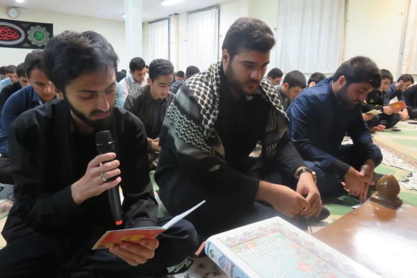 به مناسبت شهادت حضرت امام سجاد (ع) در پردیس علامه طباطبایی برگزار شد:

مراسم پرفیض زیارت عاشورا وعزاداری حضرت امام حسین (ع) و یاران باوفایش 14