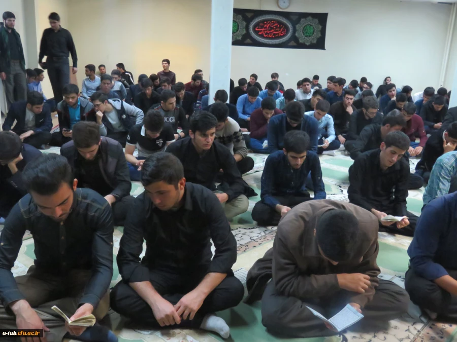 به مناسبت شهادت حضرت امام سجاد (ع) در پردیس علامه طباطبایی برگزار شد:

مراسم پرفیض زیارت عاشورا وعزاداری حضرت امام حسین (ع) و یاران باوفایش 15