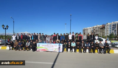 به مناسبت روز تربیت بدنی برگزار شد:

همایش پیاده روی دور دریاپه شورابیل توسط اساتید، کارکنان و دانشجومعلمان دانشگاه فرهنگیان اردبیل، پردیس علامه طباطبایی