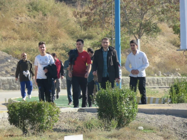 به مناسبت روز تربیت بدنی برگزار شد:

همایش پیاده روی دور دریاپه شورابیل توسط اساتید، کارکنان و دانشجومعلمان دانشگاه فرهنگیان اردبیل، پردیس علامه طباطبایی 8