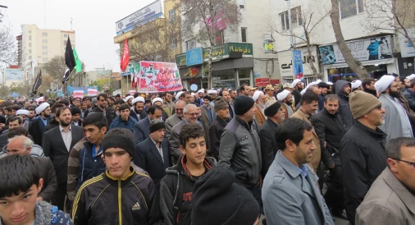 در روز مبارزه با استکبار جهانی صورت گرفت:

حضور پرشور مسؤولین، اساتید، کارکنان و دانشجومعلّمان ولایت­مدار دانشگاه فرهنگیان استان اردبیل در راهپیمایی یوم الله 13 آبان 7