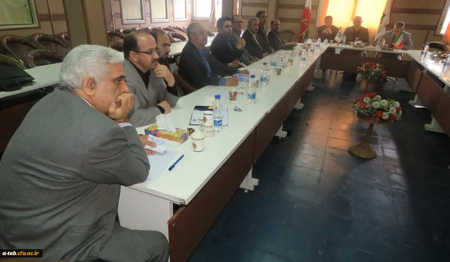 به مناسبت هفته کیفیت آموزشی:

نشست صمیمی سرپرست دانشگاه فرهنگیان استان اردبیل با اعضای هیأت علمی دانشگاه  2