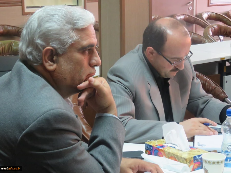 به مناسبت هفته کیفیت آموزشی:

نشست صمیمی سرپرست دانشگاه فرهنگیان استان اردبیل با اعضای هیأت علمی دانشگاه  3