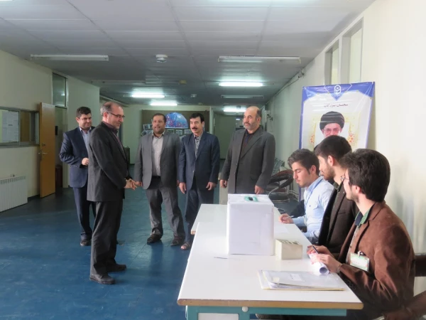 وامرهم شوری بینهم
انتخابات شورای صنفی رفاهی دانشجو معلمان درآبان ماه 1396 در پردیس علامه طباطبایی دانشگاه فرهنگیان اردبیل 
 2