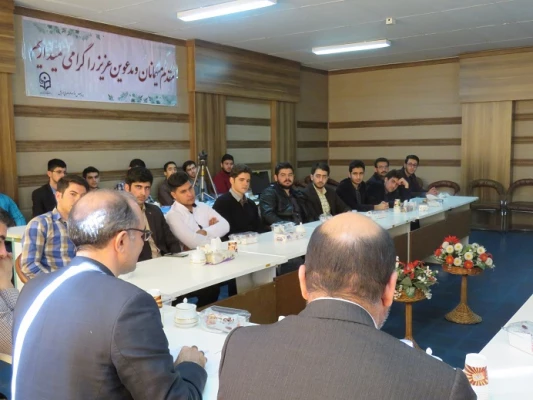 دیدار سرپرست مدیریت امور پردیس ها ی دانشگاه فرهنگیان اردبیل با دانشجویان منتخب پردیس علامه طباطبایی 3