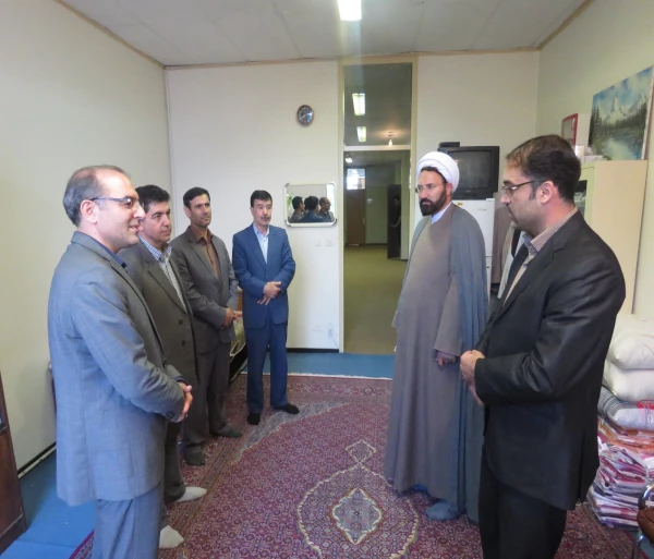 به مناسبت هفته سراهای دانشجویی  صورت گرفت.

دیدار صمیمی نماینده  نهاد  مقام معظم رهبری  و سرپرست مدیریت امور پردیس های استانی از  سراهای دانشجویی پردیس علامه طباطبایی اردبیل
 2