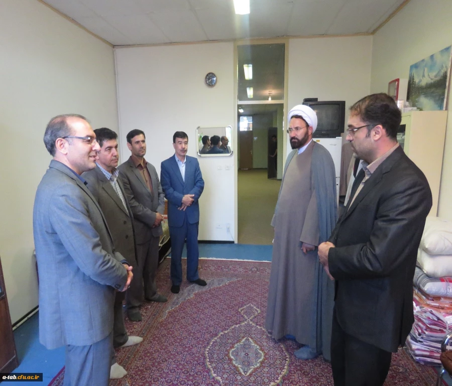 به مناسبت هفته سراهای دانشجویی  صورت گرفت.

دیدار صمیمی نماینده  نهاد  مقام معظم رهبری  و سرپرست مدیریت امور پردیس های استانی از  سراهای دانشجویی پردیس علامه طباطبایی اردبیل
 2