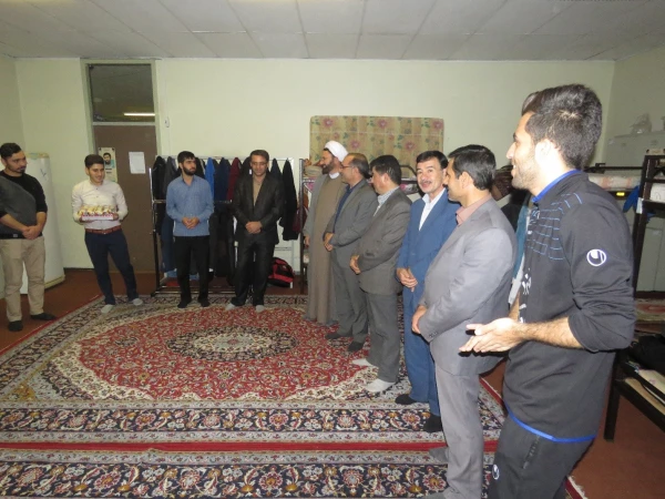 به مناسبت هفته سراهای دانشجویی  صورت گرفت.

دیدار صمیمی نماینده  نهاد  مقام معظم رهبری  و سرپرست مدیریت امور پردیس های استانی از  سراهای دانشجویی پردیس علامه طباطبایی اردبیل
 4