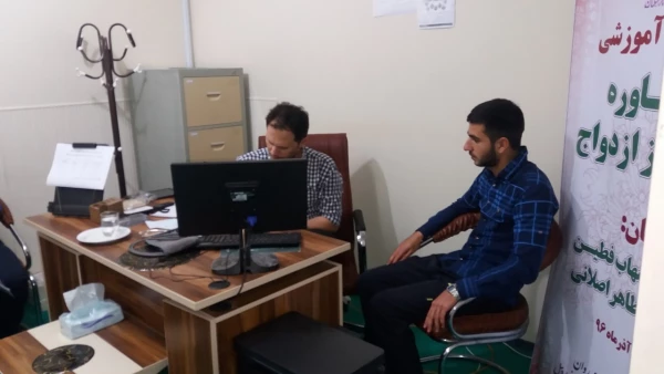 به مناسبت هفته سلامت وهفته سراهای دانشجویی:

دانشجو معلمان مورد معاینات پزشکی (عمومی ،فشار خون ،وزن ) قرار گرفتند.

 2