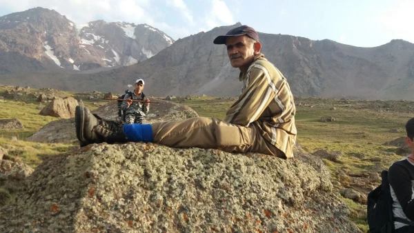 صعود کوهنوردان دانشگاه فرهنگیان  اردبیل به قلۀ سبلان 3