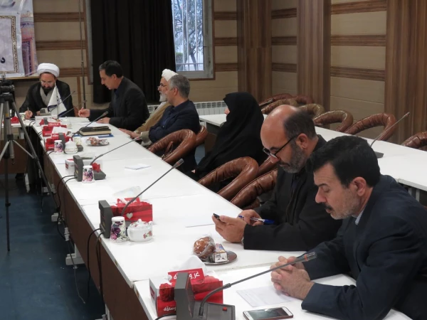 جلسه حلقه صالحین کانون بسیج اساتید دانشگاه فرهنگیان استان اردبیل تشکیل شد.  4