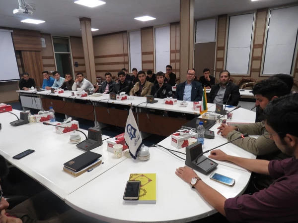 برگزاری مراسم شب شعر ذوق شاعرانه در پردیس علامه طباطبایی اردبیل 5