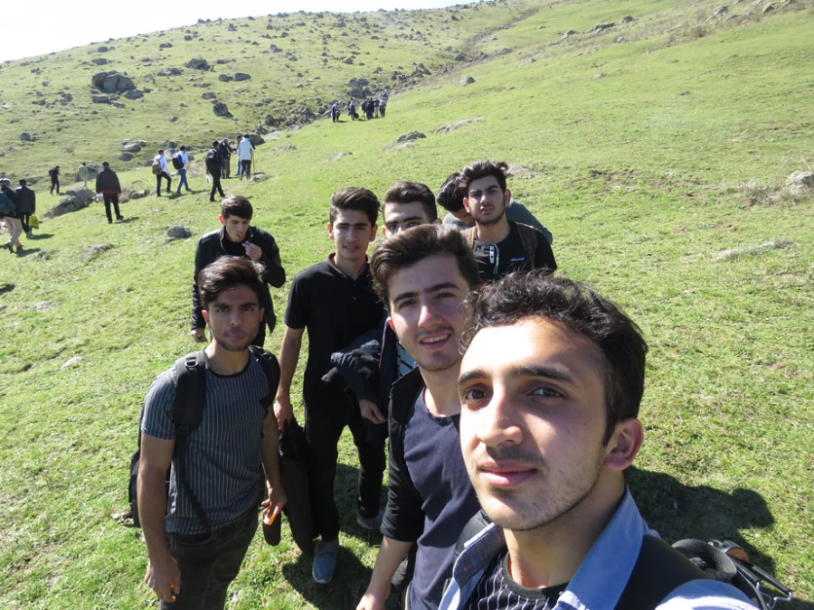 به مناسبت هفته بهداشت روان، به همت کانون ایرانگردی و ایرانشناسی و کانون بهداشت سلامت روان پردیس علامه طباطبایی اردبیل برگزار شد:

اردوی یک روزه پیاده روی، طبیعت گردی و کوهپیمایی ییلاقات دامنه سبلان 2