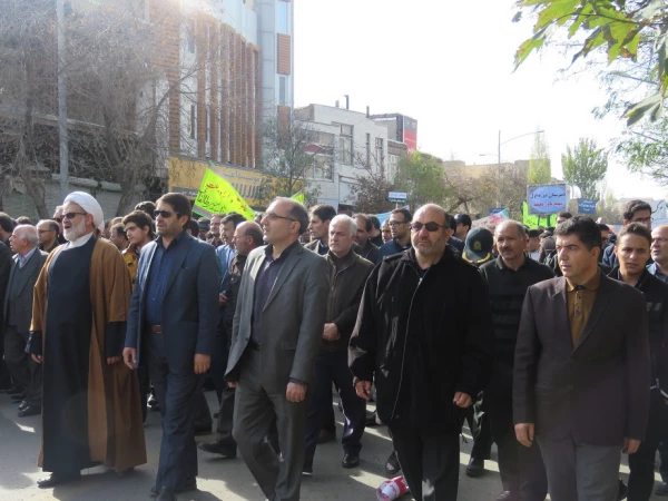 شرکت با شکوه اساتید، کارکنان و دانشجومعلمان دانشگاه فرهنگیان اردبیل در راهپیمایی 13 آبان 4