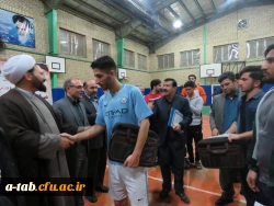 اهدای جوایز مسابقات  رشته های مختلف ورزشی  به مناسبت هفته تربیت بدنی 4