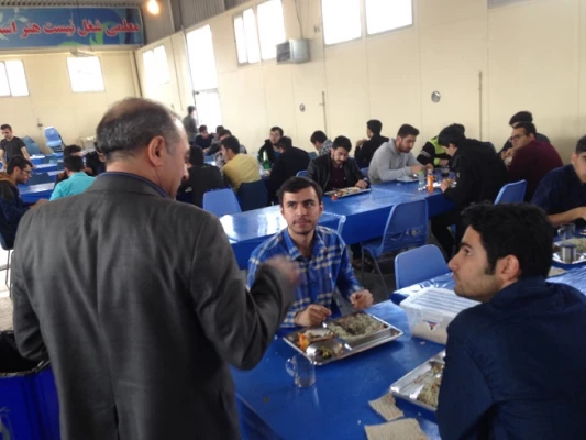 بازدید سرزده دکتر عبدی سرپرست دانشگاه فرهنگیان استان از غذاخوری پردیس علامه طباطبایی اردبیل به روایت تصویر 4