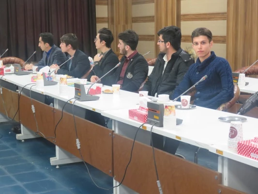 نشست اعضای شورای مرکزی کانون علمی- فرهنگی ایثار برادران و خواهران دانشگاه فرهنگیان اردبیل با حجت الاسلام زمانی مسئول نهاد نمایندگی مقام معظم رهبری در دانشگاه فرهنگیان اردبیل 4