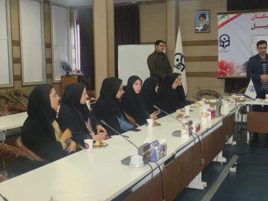 نشست اعضای شورای مرکزی کانون علمی- فرهنگی ایثار برادران و خواهران دانشگاه فرهنگیان اردبیل با حجت الاسلام زمانی مسئول نهاد نمایندگی مقام معظم رهبری در دانشگاه فرهنگیان اردبیل 5