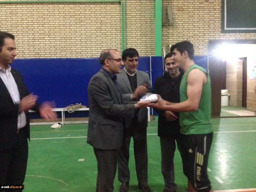 در پردیس علامه طباطبایی اردبیل برگزار شد:

یک دوره مسابقات طناب کشی و بسکتبال به مناسبت هفته سلامت مردان و شعار جهانی "مردان فعال تر ، مردان سالم تر "

 2