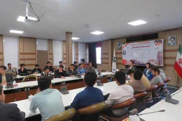 به مناسبت هفته سرا های دانشجویی و هفته سلامت در پردیس علامه طباطبایی دانشگاه فرهنگیان اردبیل برگزار شد:

کارگاه آموزشی آشنایی با بیماری های ایدز ، هپاتیت ، مواد مخدر و قرص های روان گردان و... 2