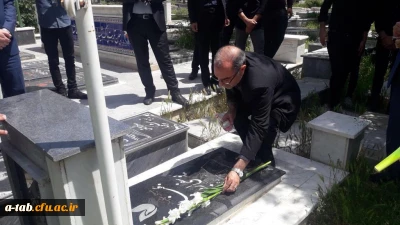 به مناسبت سالروز آزادسازی خرمشهر انجام گرفت:

عطرافشانی مزار شهدای والامقام دفاع مقدس و مدافعان حرم توسط مسؤلین و دانشجومعلمان پردیس علامه طباطبایی اردبیل