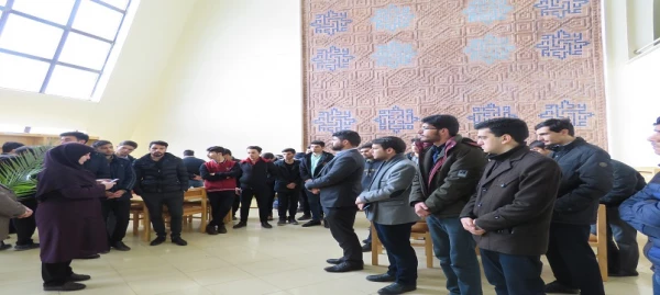 بازدید از کتابخانه مرکزی اردبیل به مناسبت هفته کتاب و کتابخوانی 2