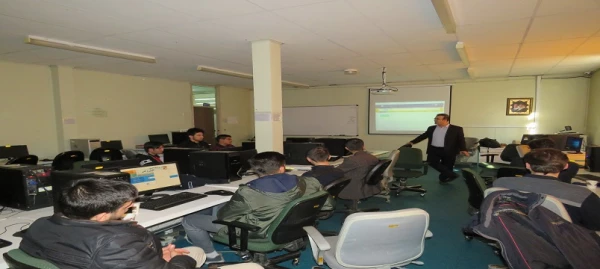 برگزاری اولین کارگاه توانمند سازی پژوهشی دانشجویان با عنوان «معرفی پایگاههای اطلاعاتی و ابزارهای جستجوی پیشرفته»  2