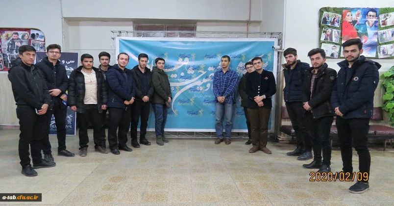 حضور دانشجومعلمان در سینما انقلاب اردبیل برای تماشای فیلم های جشنواره فیلم فجر 2