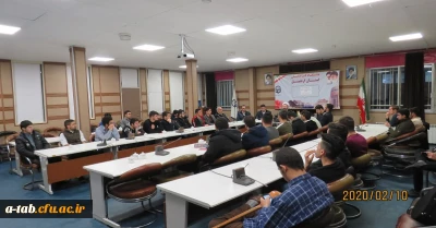 در پردیس علامه طباطبایی اردبیل برگزار شد:

جلسه کانون شعر و ادب با موضوع بررسی آثار شاعران پس از انقلاب و شعرهای انقلاب